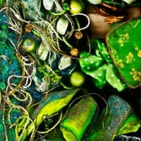 beauty-disguised-mixed-media-30x40